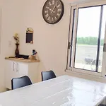 Maisonette بيت للعطل مونْتوبا