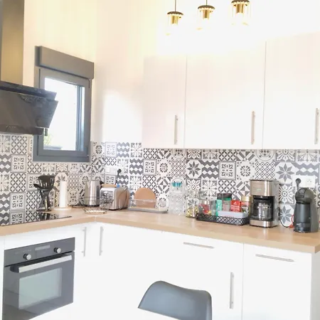 Maisonette 펜션 몽토방